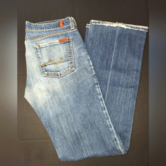 7 for All Mankind boot cut - Picture 4 of 4